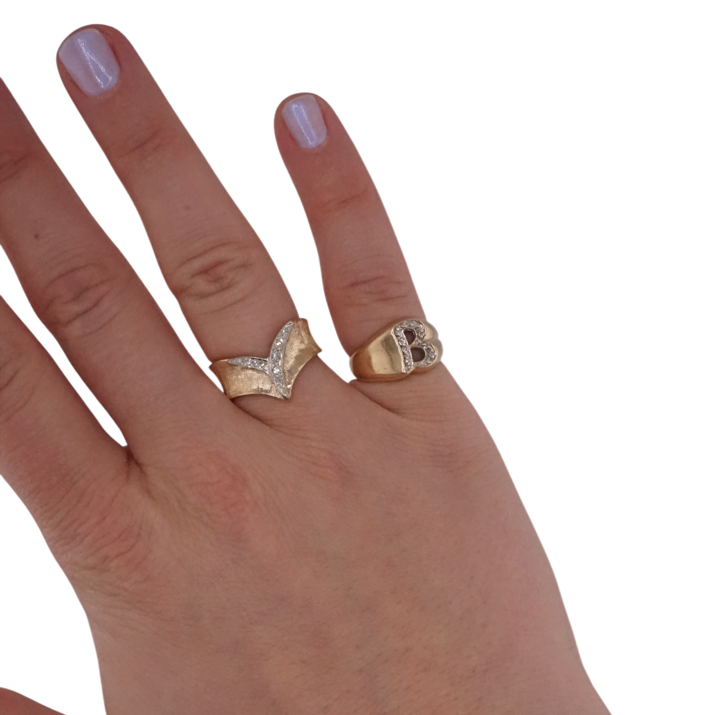 Diamond V Ring